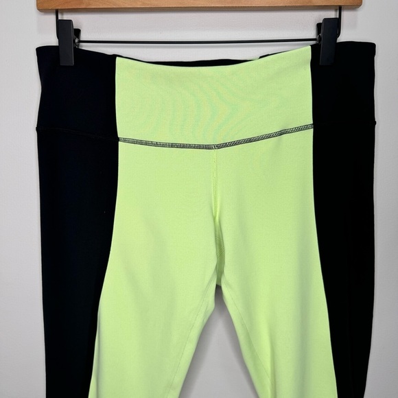 Lululemon Black Lime Green Wunder Under In  Bonded Stripe Size 10 Activewear - Picture 6 of 14